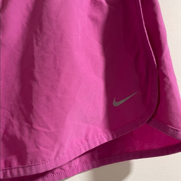 Nike Pink Lined Shorts Size Medium - Picture 5 of 5